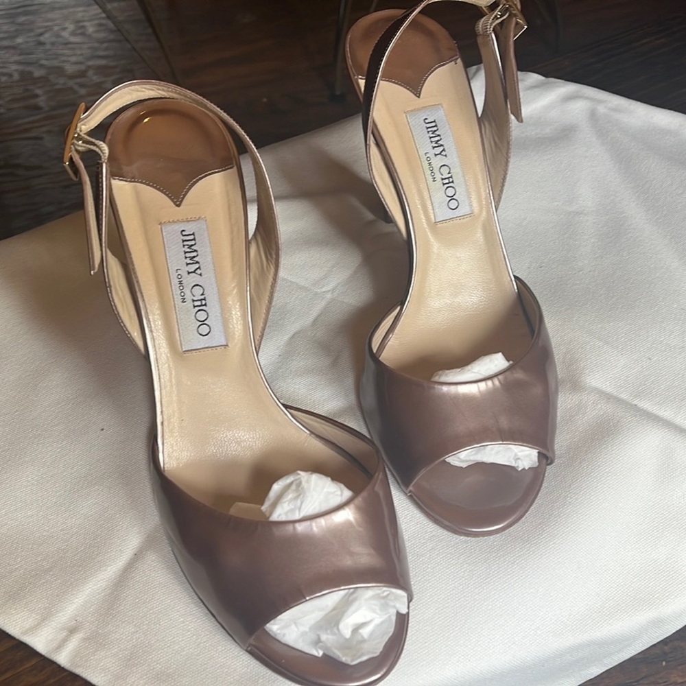 Jimmy Choo taupe patent sling backs heels size 41